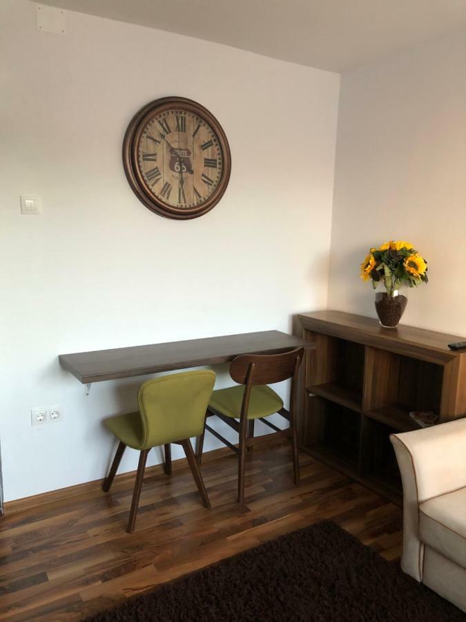 Little Cute Homey Apartman Satu Mare Bagian luar foto