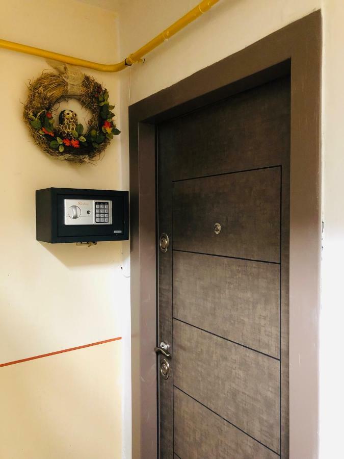 Little Cute Homey Apartman Satu Mare Bagian luar foto